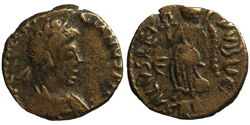 Valentinian III; AE4 Rome; Victory