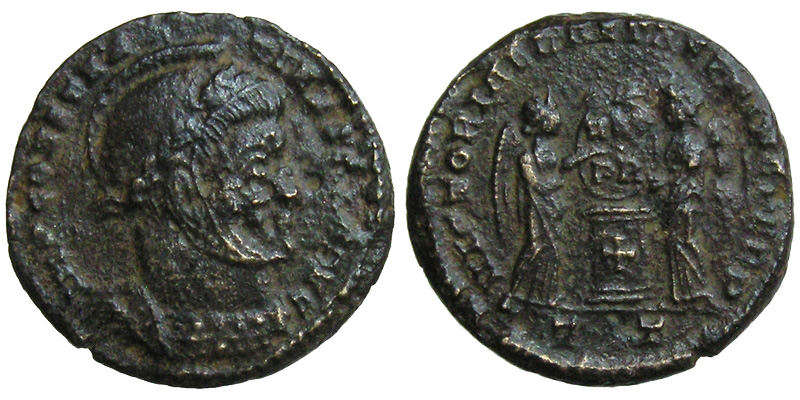Constantine I; AE3 Ticinum; Victoriae with altar