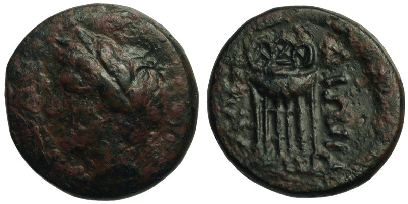 Macedonia, Chalkidian League - Olynthos; head of Apollo/tripod