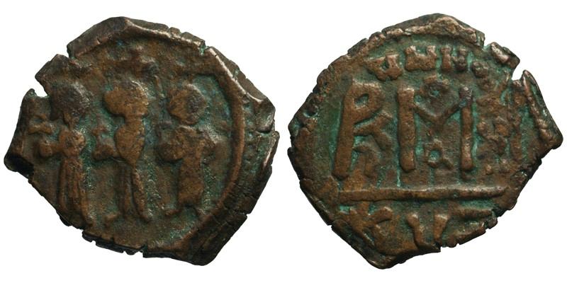 Heraclius; AE Follis, Kyzikos; emperor, wife and son